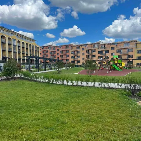 Bella Green Breeze - Free Parking By Rv Apartments Varna Exterior photo